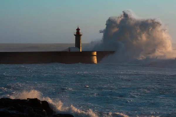 Lighthouse Huge Wave Atlantic Ocean Porto Portugal — Stockfoto