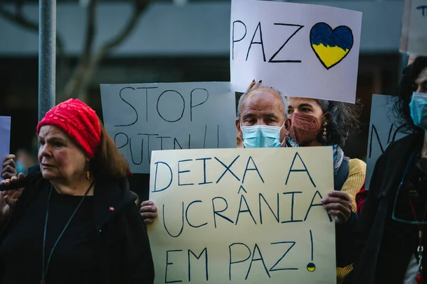 Porto Portugalia Feb 2022 Podczas Demonstracji Przeciwko Rosyjskiej Inwazji Ukrainę — Zdjęcie stockowe