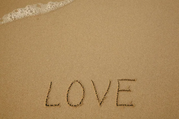 Любовь Написанная Руки Мягком Пляжном Песке Лицензионные Стоковые Изображения
