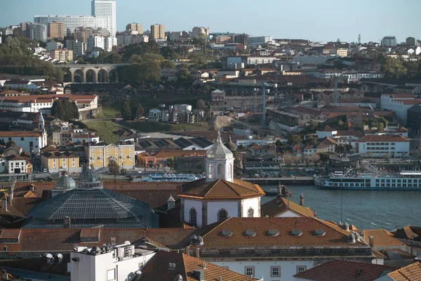 Portekiz Porto Şehrinin Tarihi Merkezindeki Çatıların Görüntüsü - Stok İmaj