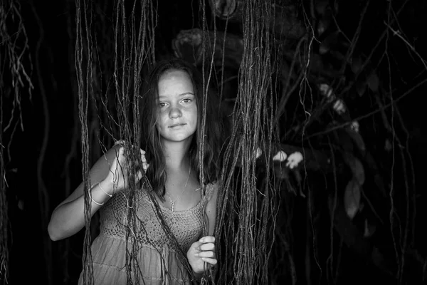 Portrait Teengirl Jungle Lianas Black Whaite Photo — Stock Fotó