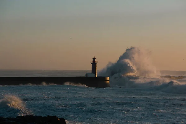 Maják Atlantická Vlna Porto Portugalsko — Stock fotografie