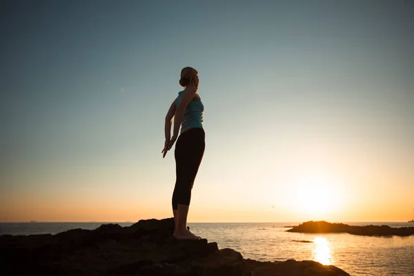 Woman Seeing Sun Yoga Gymnastics Fotos de stock