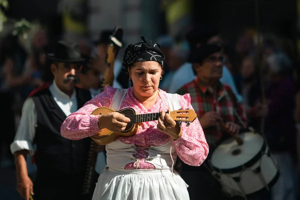 Porto ポルトガル Yul 2022 セントジョン祭りの終わりに伝統的なロシアの間に ラガス ジョアオ Rusgas Sao Joao — ストック写真