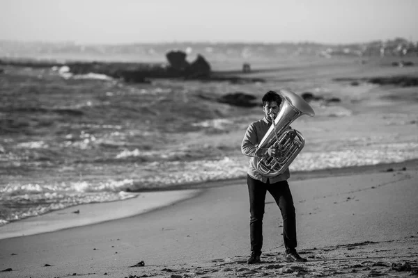 Musician Playing Tuba Atlantic Beach Black White Photo — Stockfoto