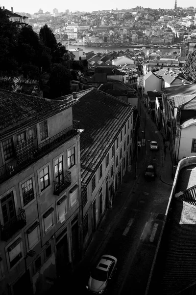 Вид Одну Улиц Вила Нова Гайа Панораму Порту Португалия Черно — стоковое фото