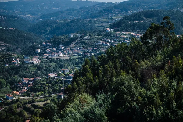 ポルトガル ドゥオーバレーの丘の眺め — ストック写真