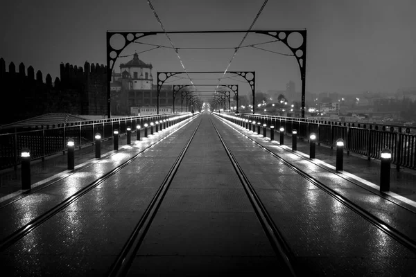 Nattutsikt Över Dom Luis Bridge Porto Portugal Svart Och Vitt — Stockfoto