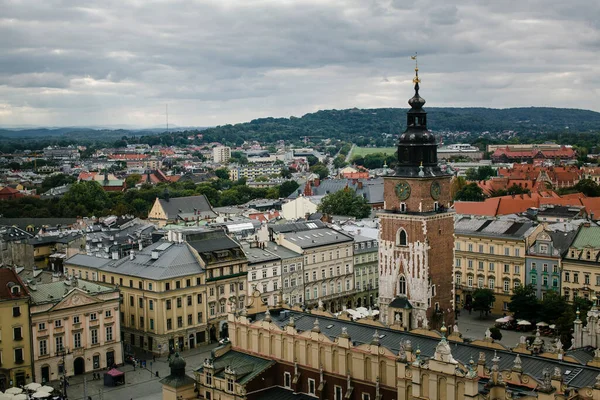 Krakow 'un merkez meydanı Polonya' nın en üst görüntüsü.