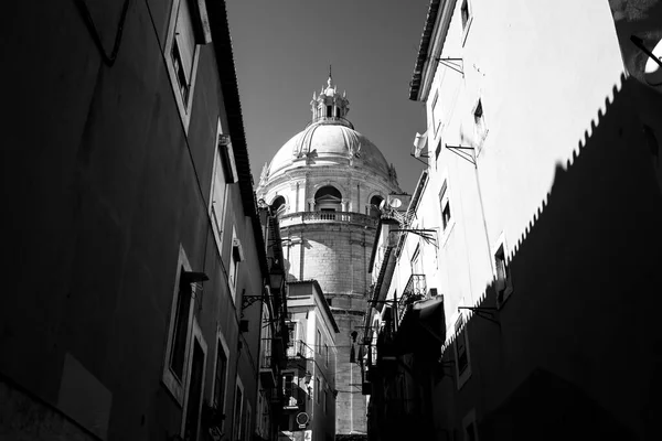Одна Улиц Района Альфама Церковь Санта Энрике Старый Центр Лисбона — стоковое фото