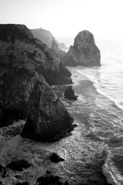 Pedras Miradouro Praia Caneiro Atlântico Portugal Foto Preto Branco — Fotografia de Stock