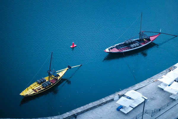 Barcos Antiguos Amarrados Ribeira Oporto Portugal — Foto de Stock