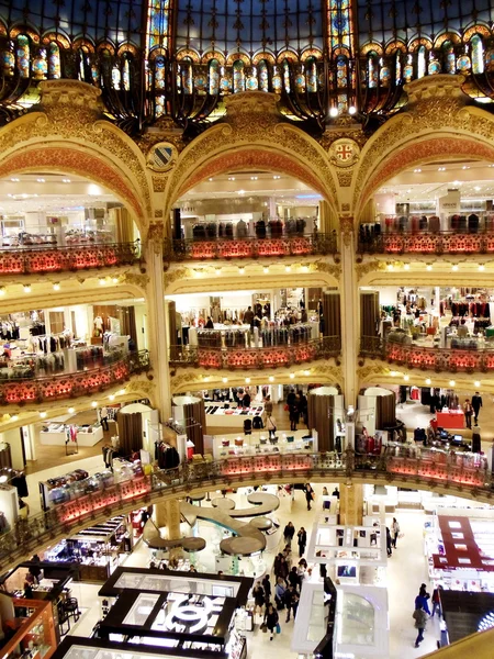 Paryż. Galerie lafayette. Obraz Stockowy