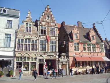Belçika, Gent. Bahar hafta sonu şehir sokakları. Nisan 2012.