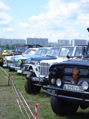 bir festival retro otomobil 