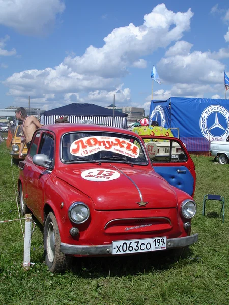 En festival av retro bilar "avtoexotica-2009" i Moskva. — Stockfoto