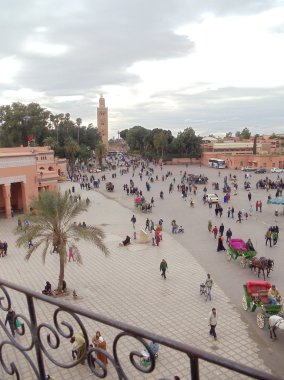 Şehir manzaralı çatı. Cami, Medine (tarihi şehrin eski kısmı), marracech, Fas. Ocak, 2013