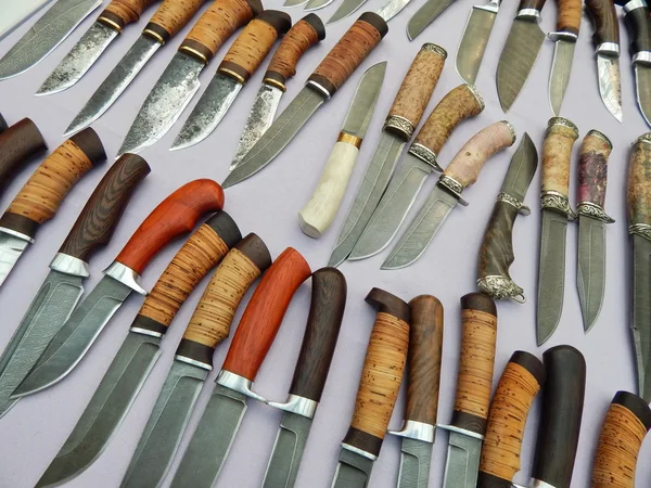 Hunting knives at Moscow International Exhibition "Arms and Hunting". October, 2013. — Stock Photo, Image