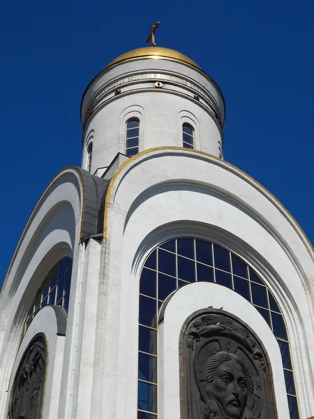 St.George-Tempel auf dem Anbetungshügel, Siegespark, Moskau. Mai, 2014. — Stockfoto