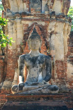 Buda ayutthaya içinde