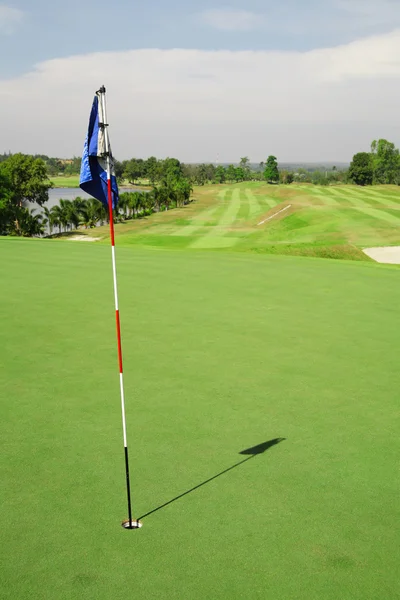 Golf hål flagga — Stockfoto