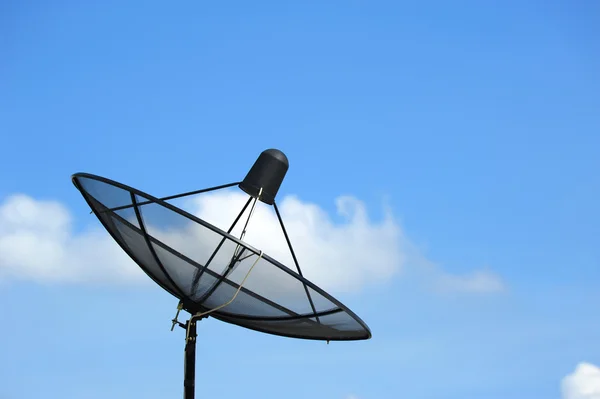 Satellite dish — Stock Photo, Image