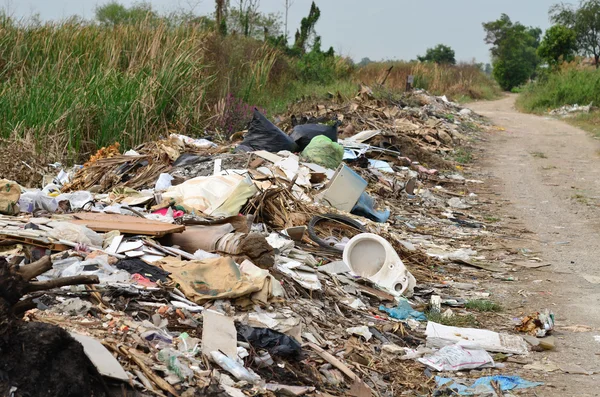 Illegal Roadside Dumping — Stock Photo, Image
