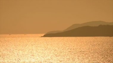 Sunset su yansıma