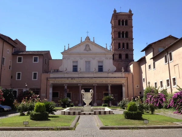 Una hermosa iglesia en Roma —  Fotos de Stock