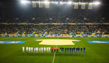 Lviv, Ukrayna - 12 Ekim 2021: Dünya Kupası elemeleri UEFA, Ukrayna ile Bosna-Hersek arasındaki futbol maçı
