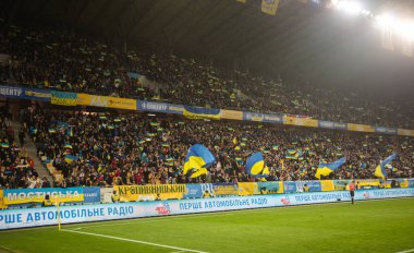 Lviv, Ukrayna - 12 Ekim 2021: Dünya Kupası elemeleri UEFA, Ukrayna ile Bosna-Hersek arasındaki futbol maçı