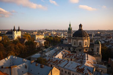 Lviv, Ukarine - 26 Ekim 2021: İHA 'dan Lviv' e panoramik görüş