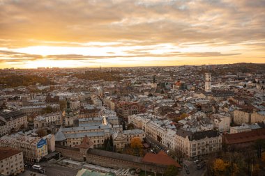 Lviv, Ukarine - 26 Ekim 2021: İHA 'dan Lviv' e panoramik görüş