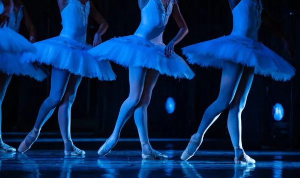 Het Zwanenmeer Ballet Sluiten Van Ballerina Dansen — Stockfoto