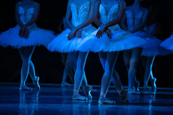 Het Zwanenmeer Ballet Sluiten Van Ballerina Dansen — Stockfoto