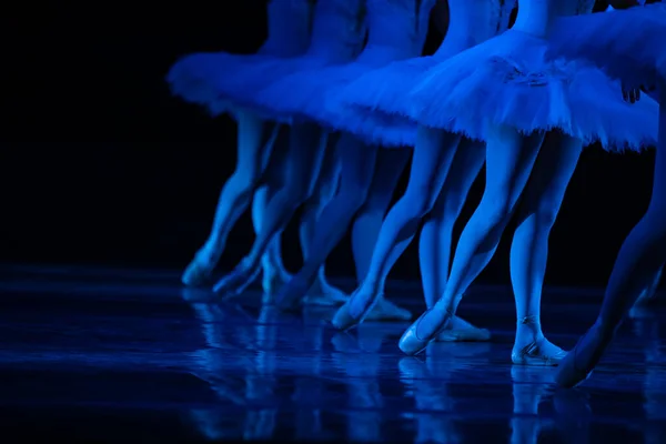 Het Zwanenmeer Ballet Sluiten Van Ballerina Dansen — Stockfoto