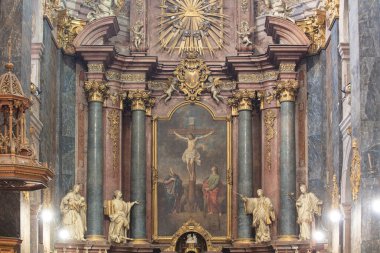 Lviv, Ukrayna - 6 Aralık 2021: Lviv 'deki Cizvit Kilisesi (Aziz Peter ve Paul Garrison Kilisesi))