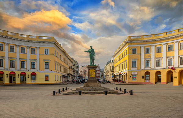 Памятник герцогу де Ришелье в Одессе
