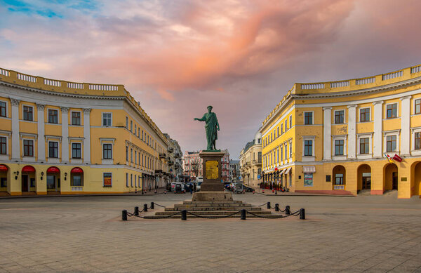 Памятник герцогу де Ришелье в Одессе
