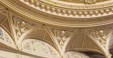 Kyiv, Ukrayna - 19 Aralık 2018: Taras Shevchenko Ulusal Opera ve Bale Tiyatrosu