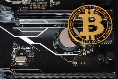 Bilgisayar anakart geçmişinde Bitcoin. Kriptocurrecy konsepti