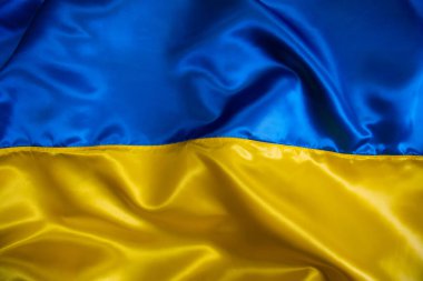 Tasarım amacı için İpek sallayan Ukrayna ulusal bayrak arkaplanı