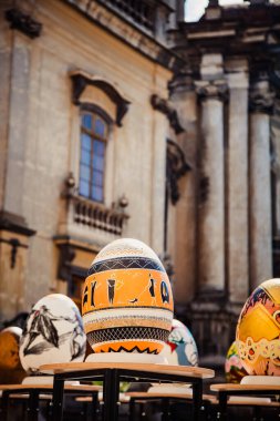 Lviv, Ukrayna - 16 Nisan 2017: Lviv 'de Paskalya yumurtası (pysanka) sergisi
