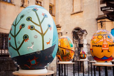 Lviv, Ukrayna - 16 Nisan 2017: Lviv 'de Paskalya yumurtası (pysanka) sergisi