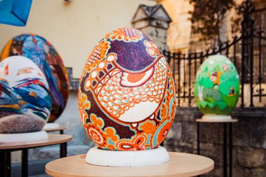Lviv, Ukrayna - 16 Nisan 2017: Lviv 'de Paskalya yumurtası (pysanka) sergisi