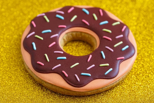 목적으로 아이스 도넛의 형태로 만든다 — 스톡 사진