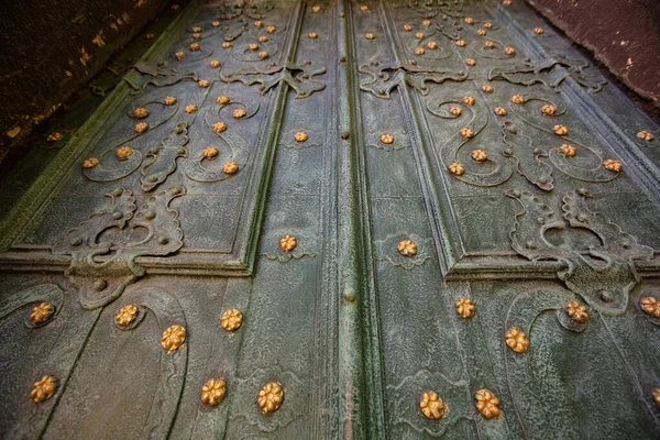 Closeup Acient Green Forged Doors Golden Stars Tectured Background Dominican — Stockfoto