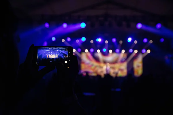 Hands Phones Concert Atmosphere Concert Stage Lights — Stockfoto