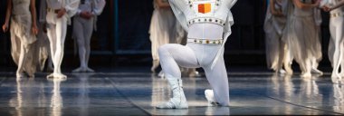 La Esmeralda balesi. Dans eden bacaklara yakın çekim. Bale duvar kağıdı