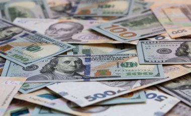 100 dolar ve 500 hryvnyas tasarım amacı için fon
